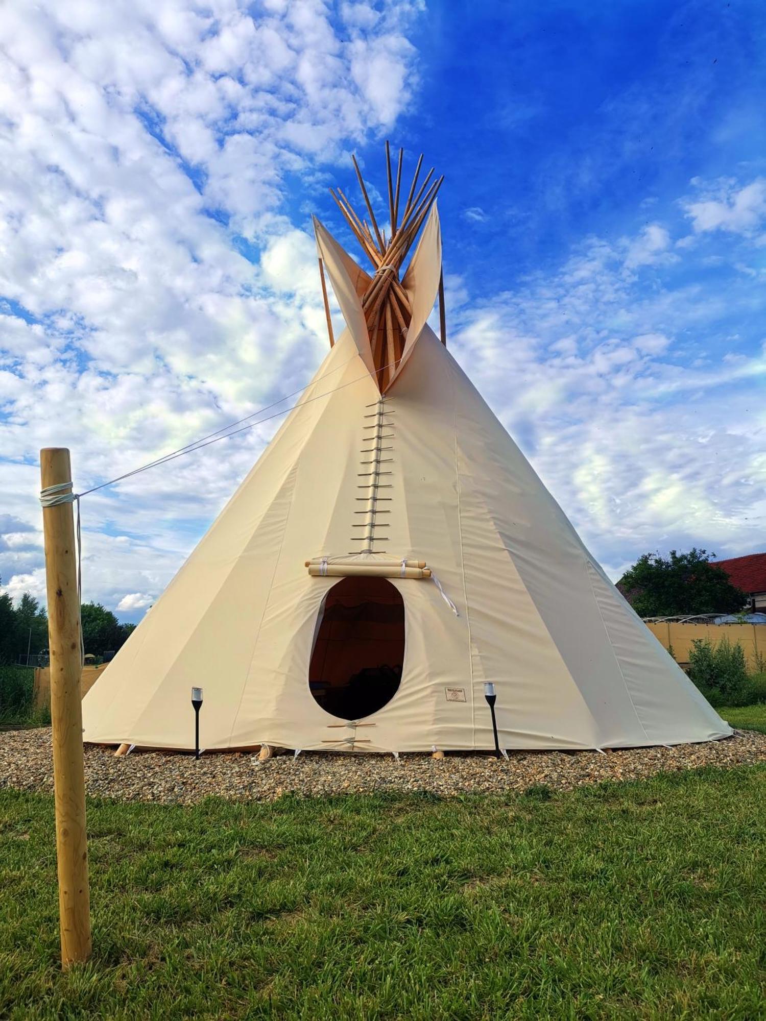 Teepee Camp Lounky Hotel Chodouny Ngoại thất bức ảnh